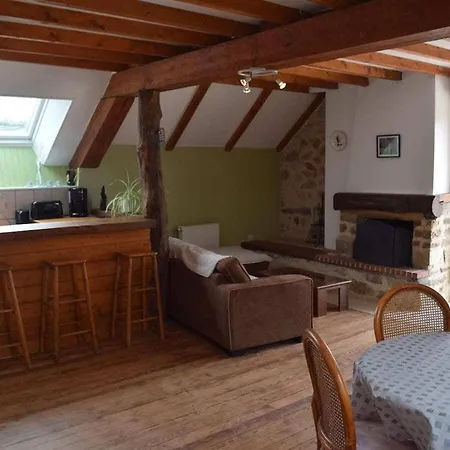 With 2 Bedrooms Holiday home